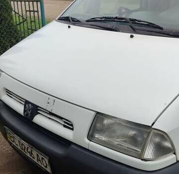 Белый Пежо 806, объемом двигателя 1.9 л и пробегом 330 тыс. км за 2200 $, фото 3 на Automoto.ua