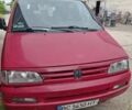 Красный Пежо 806, объемом двигателя 2 л и пробегом 350 тыс. км за 1300 $, фото 1 на Automoto.ua