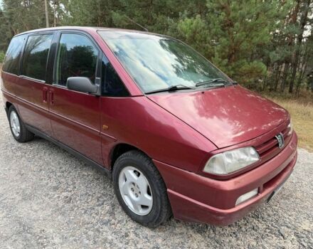 Красный Пежо 806, объемом двигателя 2 л и пробегом 235 тыс. км за 3400 $, фото 1 на Automoto.ua