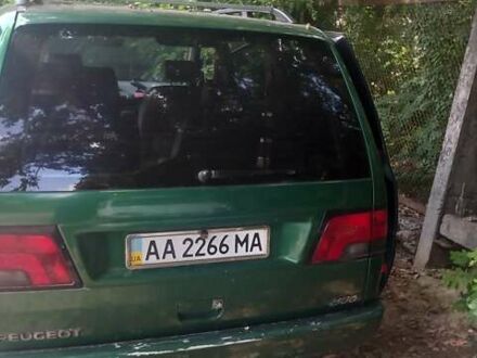 Зеленый Пежо 806, объемом двигателя 2 л и пробегом 490 тыс. км за 2800 $, фото 1 на Automoto.ua