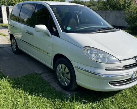 Белый Пежо 807, объемом двигателя 2 л и пробегом 240 тыс. км за 6500 $, фото 1 на Automoto.ua