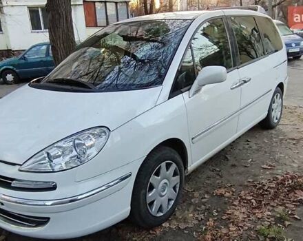 Белый Пежо 807, объемом двигателя 2 л и пробегом 247 тыс. км за 5500 $, фото 1 на Automoto.ua