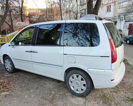 Белый Пежо 807, объемом двигателя 2 л и пробегом 247 тыс. км за 5500 $, фото 4 на Automoto.ua