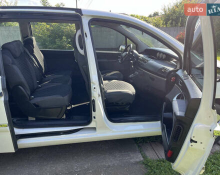 Белый Пежо 807, объемом двигателя 2 л и пробегом 240 тыс. км за 6500 $, фото 11 на Automoto.ua