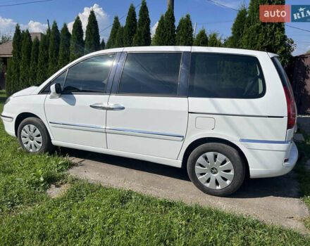 Белый Пежо 807, объемом двигателя 2 л и пробегом 240 тыс. км за 6500 $, фото 6 на Automoto.ua