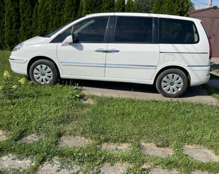 Белый Пежо 807, объемом двигателя 2 л и пробегом 240 тыс. км за 6500 $, фото 4 на Automoto.ua