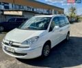 Білий Пежо 807, об'ємом двигуна 2 л та пробігом 251 тис. км за 6501 $, фото 3 на Automoto.ua