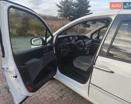 Белый Пежо 807, объемом двигателя 2 л и пробегом 245 тыс. км за 7500 $, фото 18 на Automoto.ua