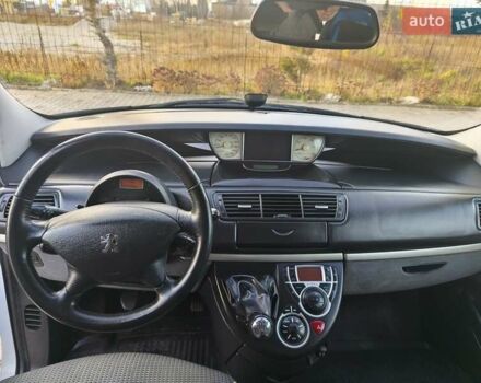 Белый Пежо 807, объемом двигателя 2 л и пробегом 245 тыс. км за 7500 $, фото 3 на Automoto.ua