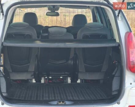 Белый Пежо 807, объемом двигателя 2 л и пробегом 245 тыс. км за 7500 $, фото 28 на Automoto.ua