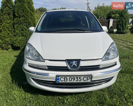 Белый Пежо 807, объемом двигателя 2 л и пробегом 240 тыс. км за 6500 $, фото 1 на Automoto.ua