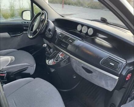 Бежевый Пежо 807, объемом двигателя 2 л и пробегом 240 тыс. км за 6500 $, фото 3 на Automoto.ua