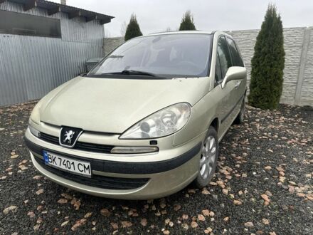 Бежевый Пежо 807, объемом двигателя 2.2 л и пробегом 300 тыс. км за 1800 $, фото 1 на Automoto.ua