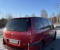 Красный Пежо 807, объемом двигателя 2 л и пробегом 236 тыс. км за 4500 $, фото 3 на Automoto.ua