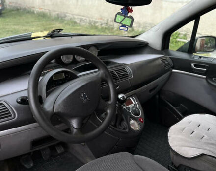 Красный Пежо 807, объемом двигателя 2.2 л и пробегом 450 тыс. км за 4500 $, фото 8 на Automoto.ua