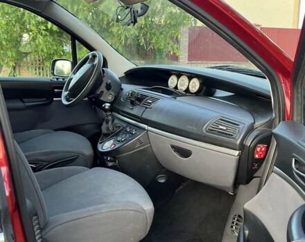 Красный Пежо 807, объемом двигателя 2 л и пробегом 306 тыс. км за 5650 $, фото 8 на Automoto.ua