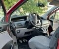 Красный Пежо 807, объемом двигателя 2 л и пробегом 305 тыс. км за 5725 $, фото 6 на Automoto.ua