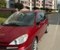 Красный Пежо 807, объемом двигателя 2 л и пробегом 305 тыс. км за 5725 $, фото 4 на Automoto.ua