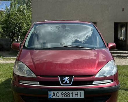 Красный Пежо 807, объемом двигателя 2.2 л и пробегом 450 тыс. км за 4500 $, фото 1 на Automoto.ua