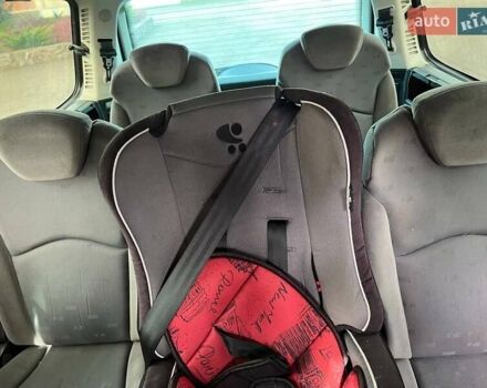 Пежо 807, объемом двигателя 2 л и пробегом 257 тыс. км за 3700 $, фото 16 на Automoto.ua
