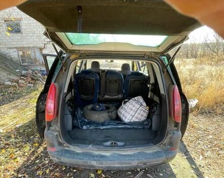 Пежо 807, объемом двигателя 2.2 л и пробегом 320 тыс. км за 2375 $, фото 3 на Automoto.ua