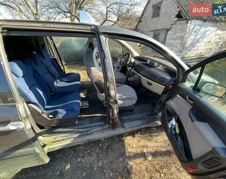 Пежо 807, объемом двигателя 2.2 л и пробегом 320 тыс. км за 2375 $, фото 2 на Automoto.ua