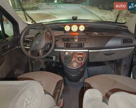 Пежо 807, объемом двигателя 0 л и пробегом 288 тыс. км за 2399 $, фото 2 на Automoto.ua