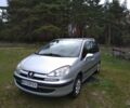 Серый Пежо 807, объемом двигателя 2 л и пробегом 363 тыс. км за 4400 $, фото 6 на Automoto.ua