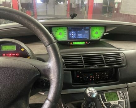 Сірий Пежо 807, об'ємом двигуна 2.2 л та пробігом 330 тис. км за 4500 $, фото 5 на Automoto.ua