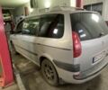 Сірий Пежо 807, об'ємом двигуна 2.2 л та пробігом 330 тис. км за 4500 $, фото 3 на Automoto.ua