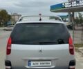 Сірий Пежо 807, об'ємом двигуна 2.2 л та пробігом 200 тис. км за 4500 $, фото 7 на Automoto.ua