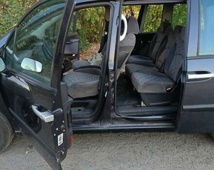 Серый Пежо 807, объемом двигателя 2.2 л и пробегом 322 тыс. км за 4700 $, фото 3 на Automoto.ua