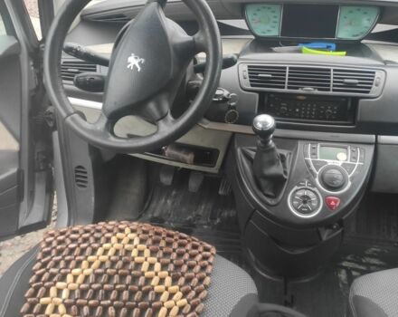 Серый Пежо 807, объемом двигателя 2.2 л и пробегом 313 тыс. км за 5000 $, фото 13 на Automoto.ua