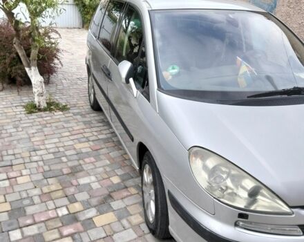 Серый Пежо 807, объемом двигателя 2.2 л и пробегом 274 тыс. км за 3600 $, фото 2 на Automoto.ua