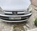 Серый Пежо 807, объемом двигателя 2.2 л и пробегом 274 тыс. км за 3600 $, фото 1 на Automoto.ua