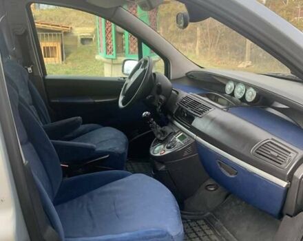 Серый Пежо 807, объемом двигателя 2 л и пробегом 329 тыс. км за 4500 $, фото 8 на Automoto.ua