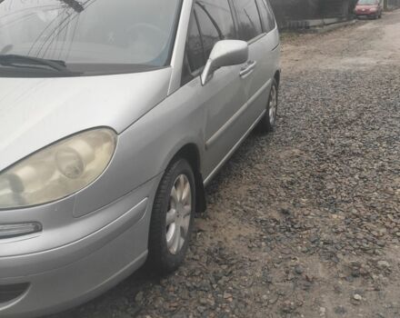 Серый Пежо 807, объемом двигателя 2.2 л и пробегом 313 тыс. км за 5000 $, фото 2 на Automoto.ua