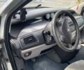 Серый Пежо 807, объемом двигателя 2 л и пробегом 295 тыс. км за 5200 $, фото 15 на Automoto.ua