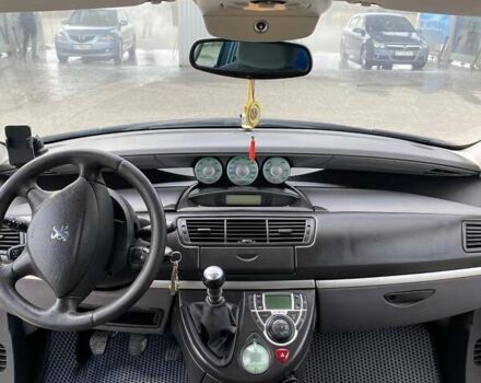 Серый Пежо 807, объемом двигателя 2 л и пробегом 295 тыс. км за 5200 $, фото 16 на Automoto.ua