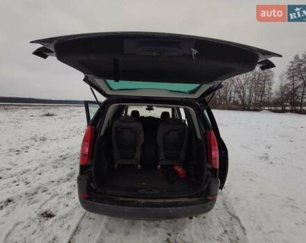 Серый Пежо 807, объемом двигателя 2.23 л и пробегом 302 тыс. км за 4200 $, фото 3 на Automoto.ua