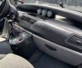 Серый Пежо 807, объемом двигателя 2 л и пробегом 295 тыс. км за 5200 $, фото 24 на Automoto.ua