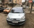 Серый Пежо 807, объемом двигателя 2.18 л и пробегом 322 тыс. км за 4500 $, фото 1 на Automoto.ua