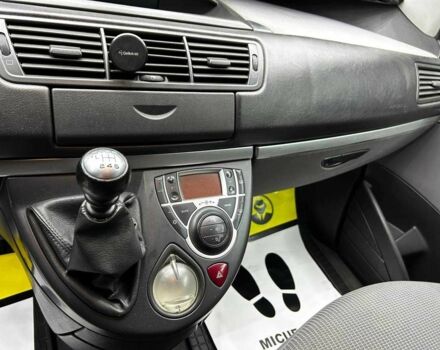 Сірий Пежо 807, об'ємом двигуна 2 л та пробігом 242 тис. км за 6300 $, фото 8 на Automoto.ua