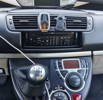 Сірий Пежо 807, об'ємом двигуна 2 л та пробігом 360 тис. км за 5700 $, фото 13 на Automoto.ua