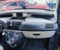 Серый Пежо 807, объемом двигателя 2 л и пробегом 350 тыс. км за 5800 $, фото 12 на Automoto.ua