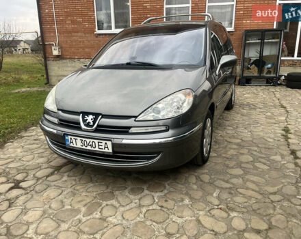 Серый Пежо 807, объемом двигателя 2 л и пробегом 300 тыс. км за 5900 $, фото 3 на Automoto.ua