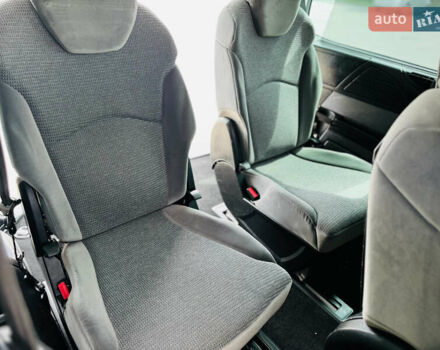 Серый Пежо 807, объемом двигателя 2 л и пробегом 206 тыс. км за 6850 $, фото 32 на Automoto.ua