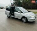 Серый Пежо 807, объемом двигателя 2.18 л и пробегом 155 тыс. км за 7500 $, фото 5 на Automoto.ua