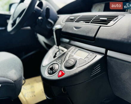 Серый Пежо 807, объемом двигателя 2 л и пробегом 206 тыс. км за 6850 $, фото 49 на Automoto.ua