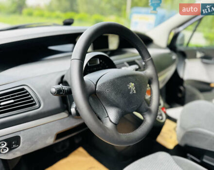 Серый Пежо 807, объемом двигателя 2 л и пробегом 206 тыс. км за 6999 $, фото 56 на Automoto.ua